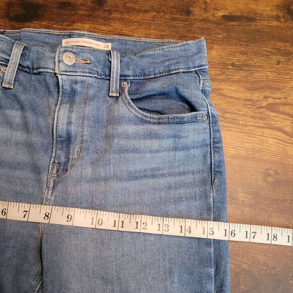 Levi's Jeans Size 28 High Rise 724 Straight Crop Medium Light Wash Stretch - Picture 8 of 11